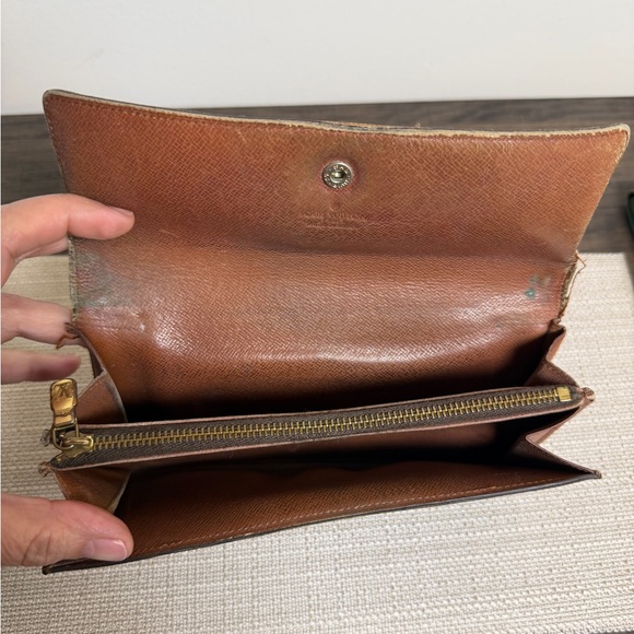 Louis Vuitton Brown Monogram and Green Epi Wallet Duo - Picture 4 of 11